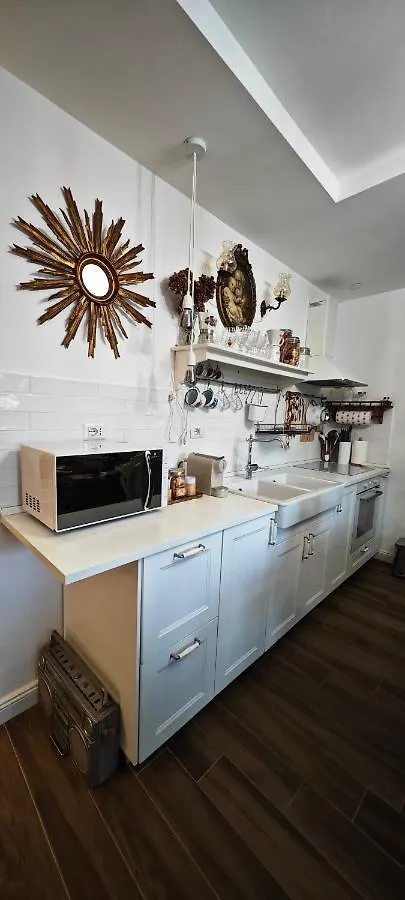 לידו די אוסטיה Vogue Home 0*, לידו די אוסטיה